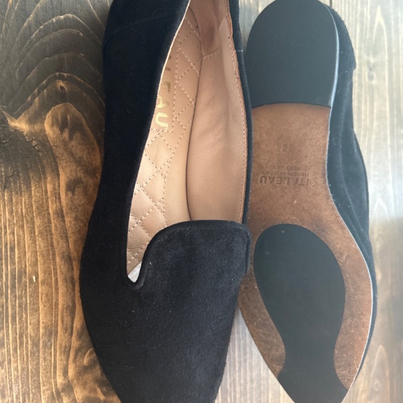 Black Italeau flats size “38” - Picture 3 of 5